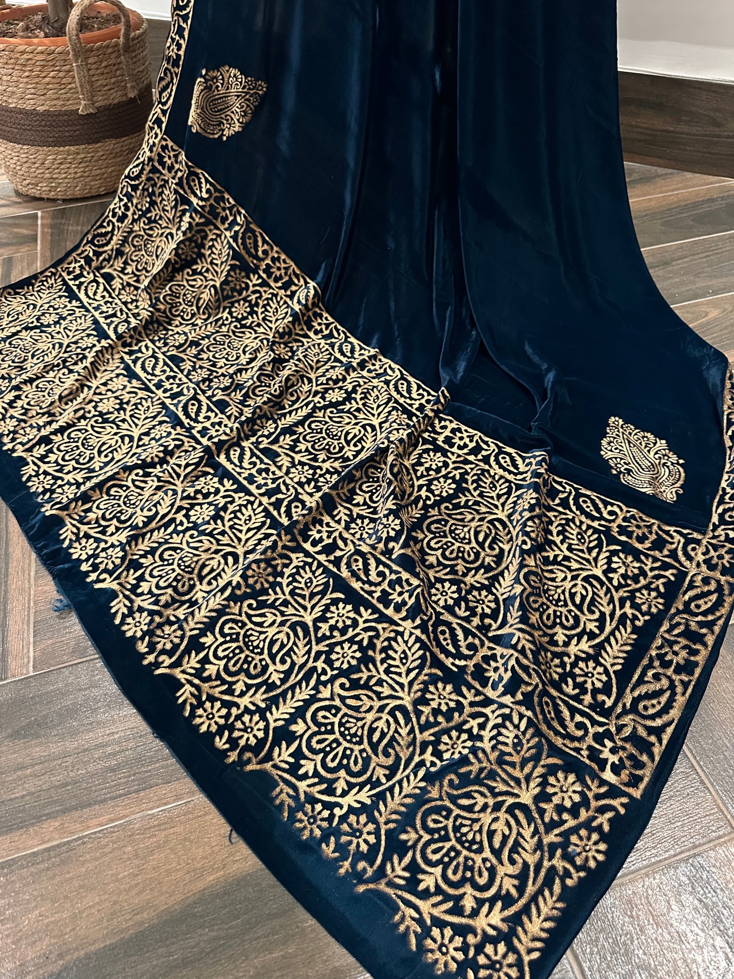 VT-155 Double floral border block printed shawl