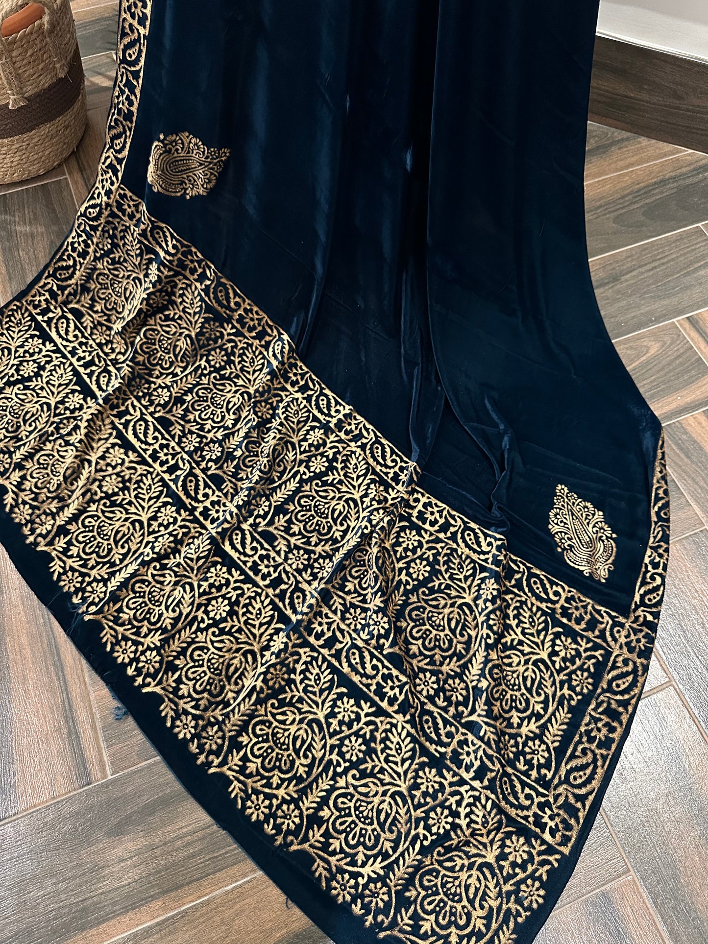 VT-155 Double floral border block printed shawl