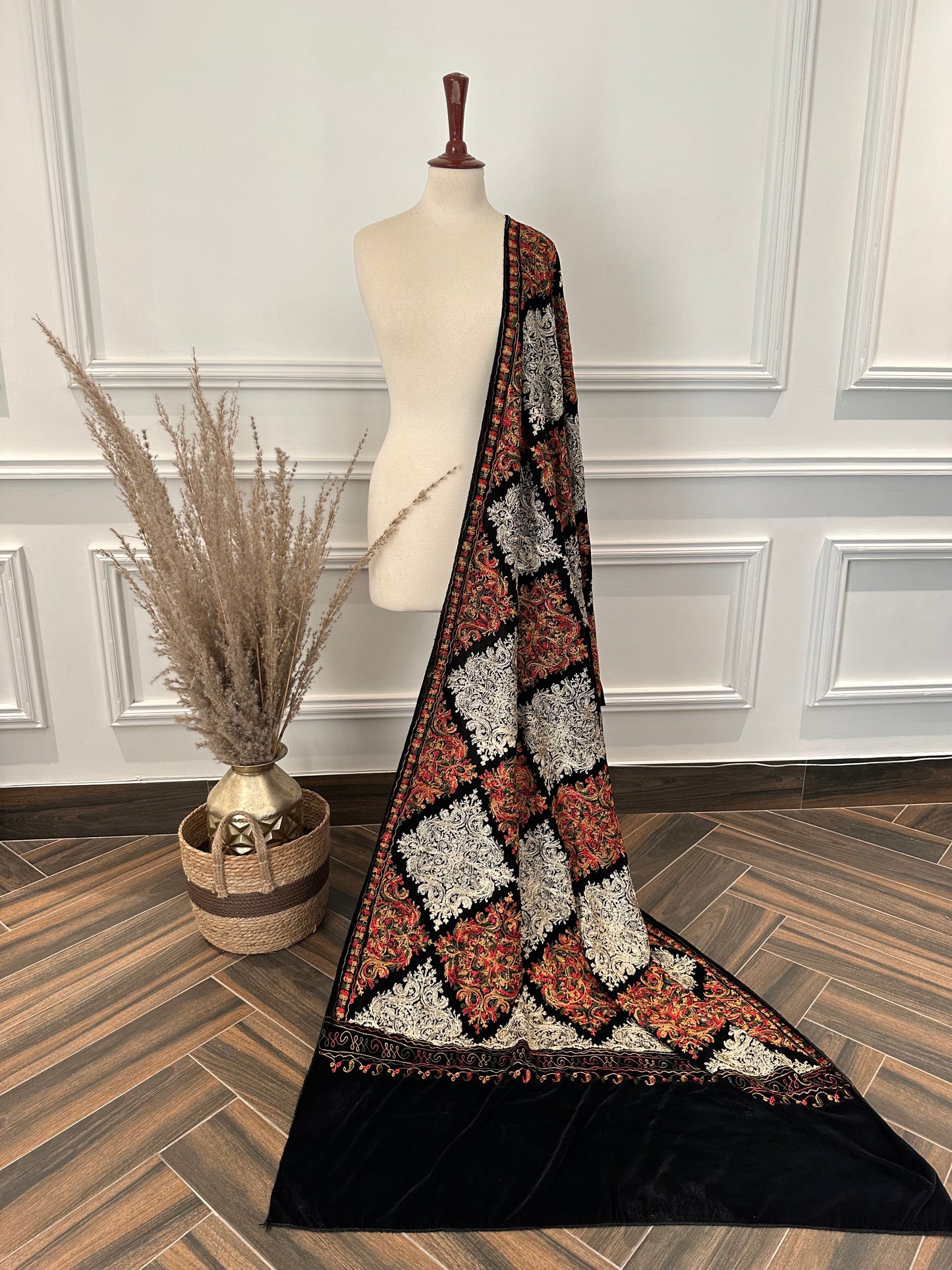 VT-100 Thread embroidered velvet shawl