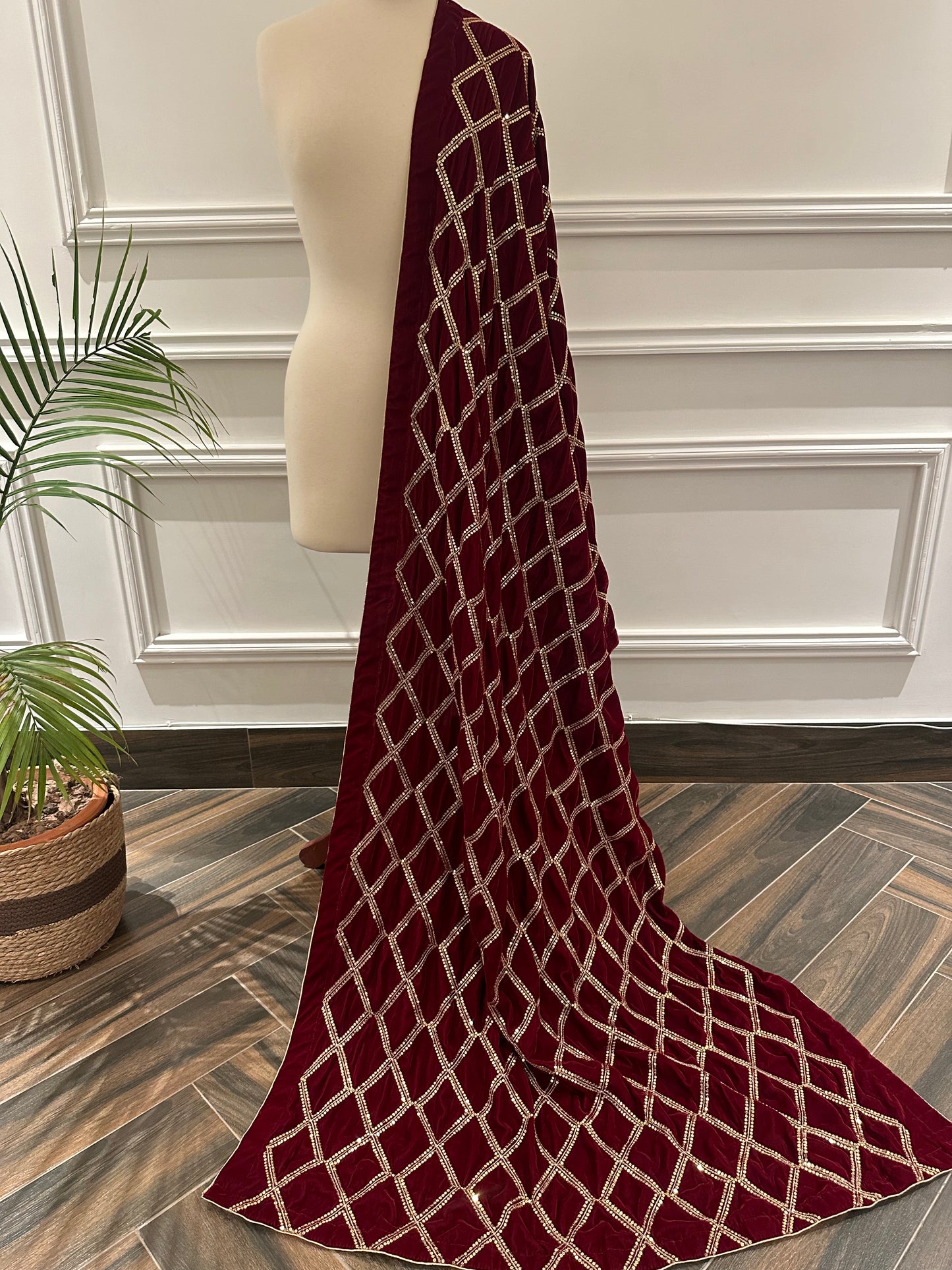 VT-160 Cross sequence regal shawl (unisex)