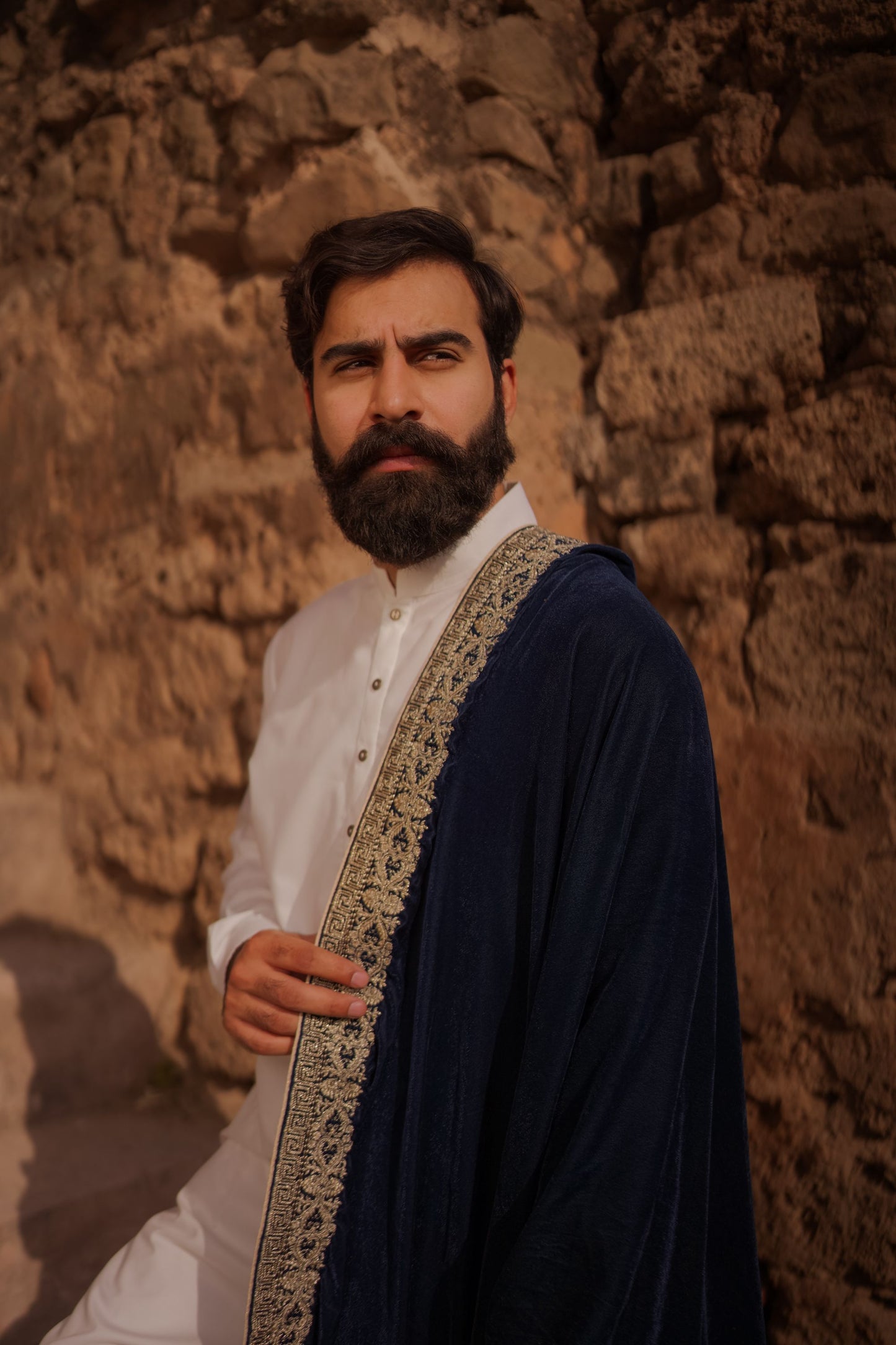 VT-147 Geometric Greek pattern Velvet Shawl (Unisex)