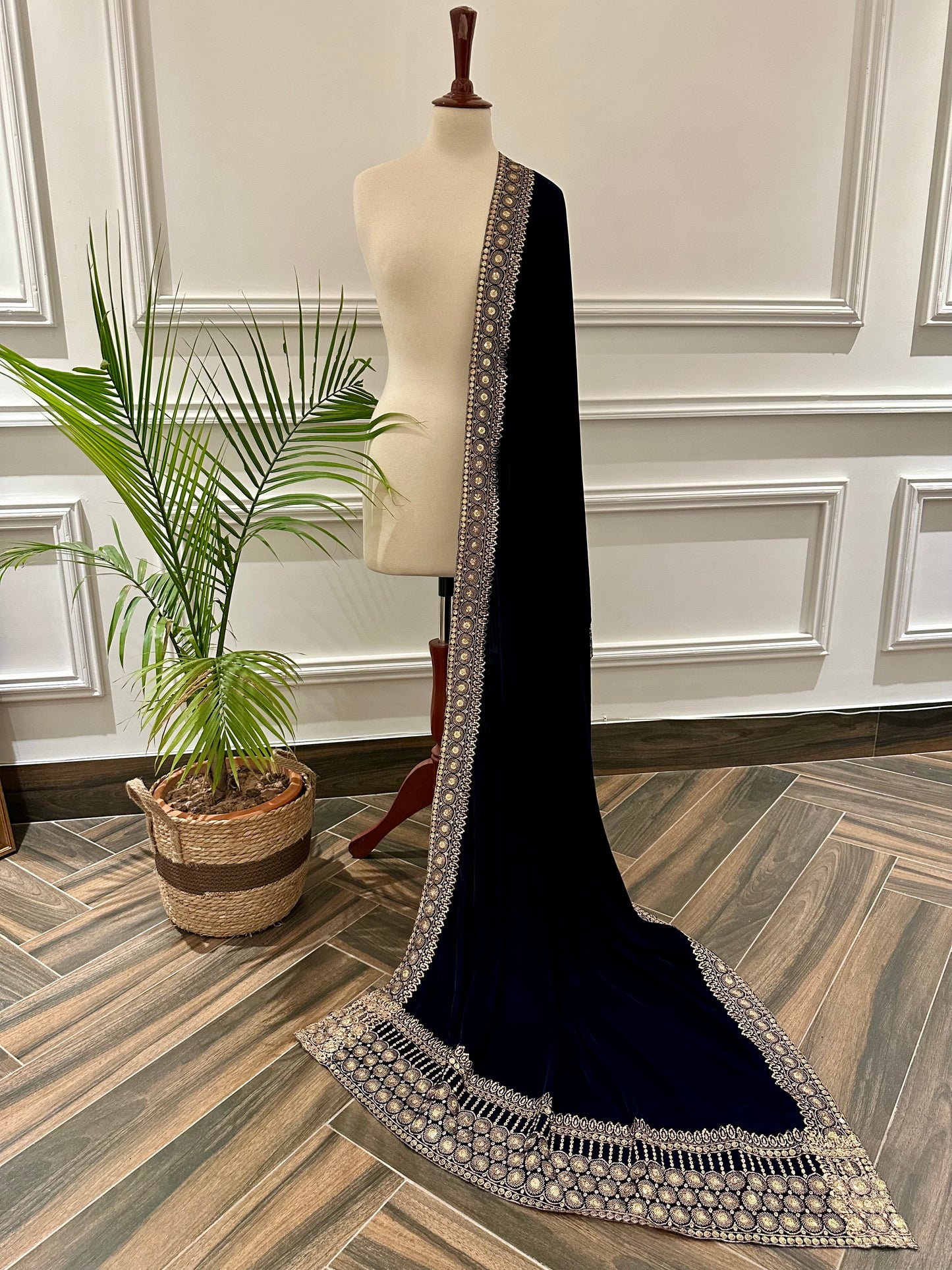 VT-162 Abstract heavy tila work velvet shawl (unisex)