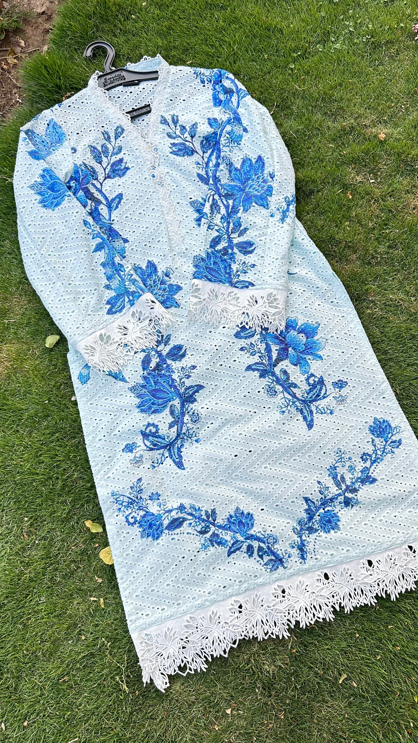 CH-03 shifli Chikan floral bail kurta