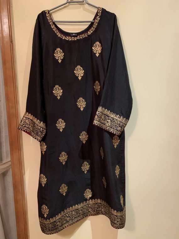 Shahjahan – Black/Gold in Pure rawsilk with palta on borders