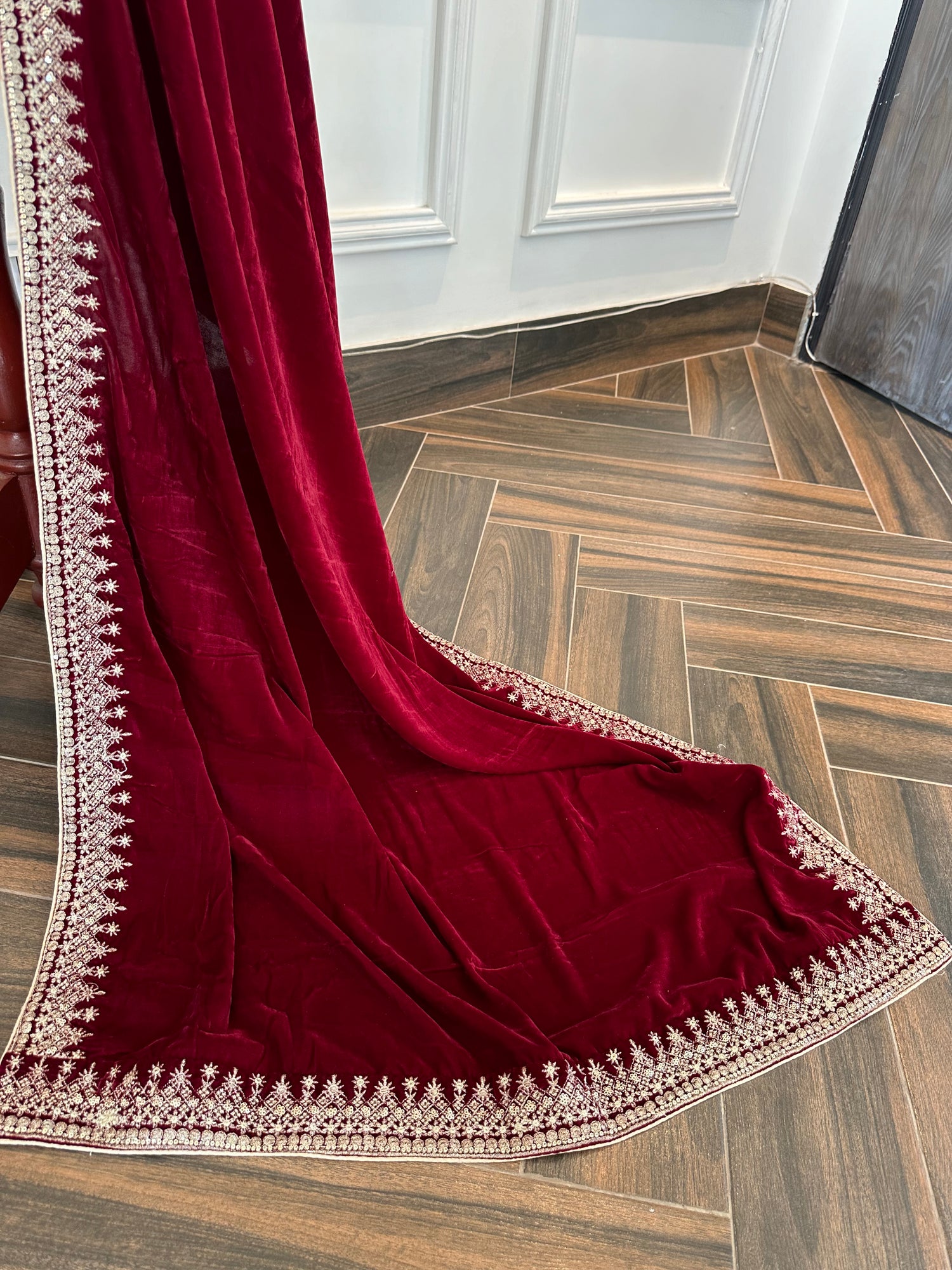 Tips for Achieving Effortless Style with a Shawl