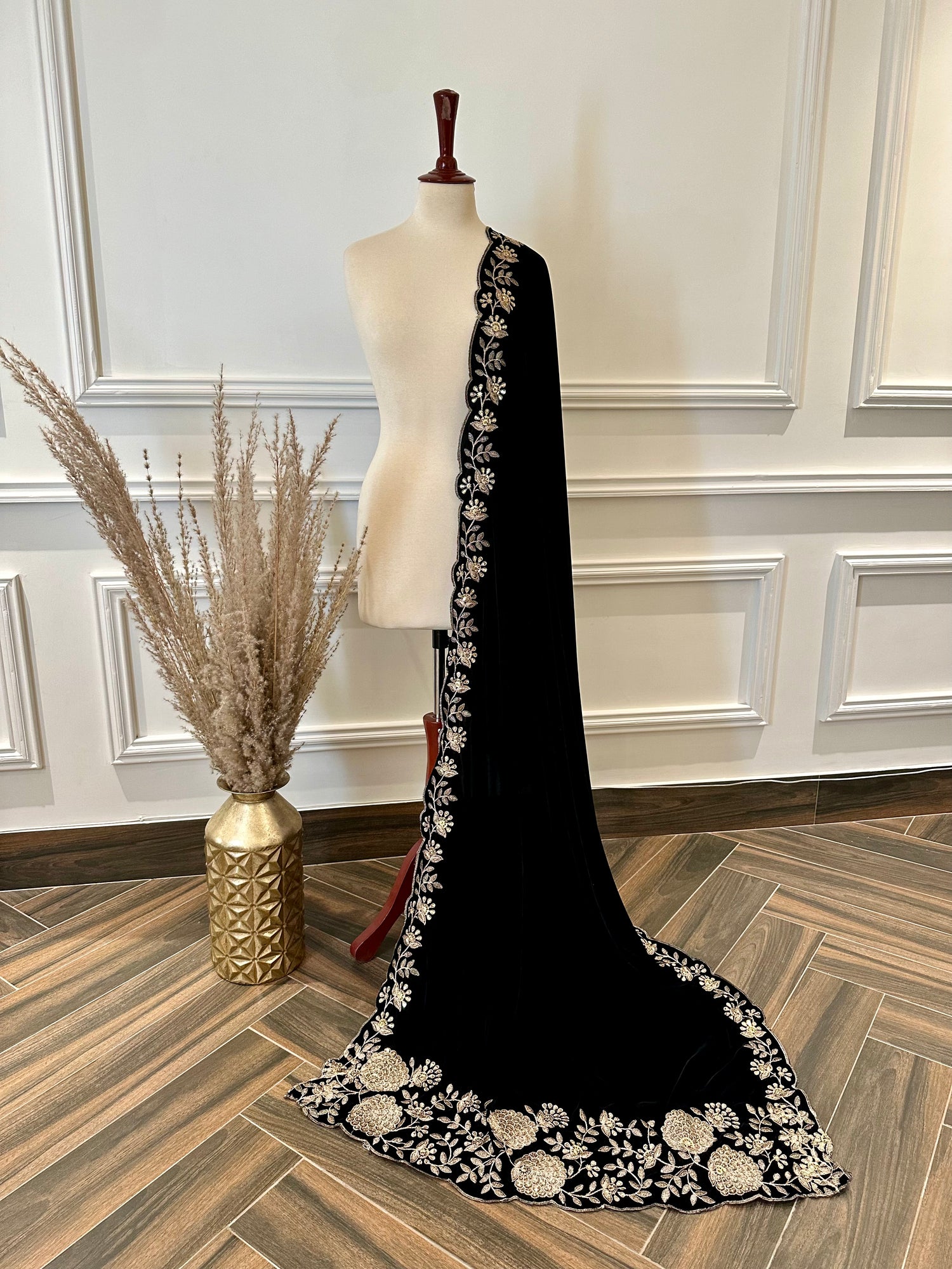 VT-174 Floral heavy Tila and sequence work cutwork shawl