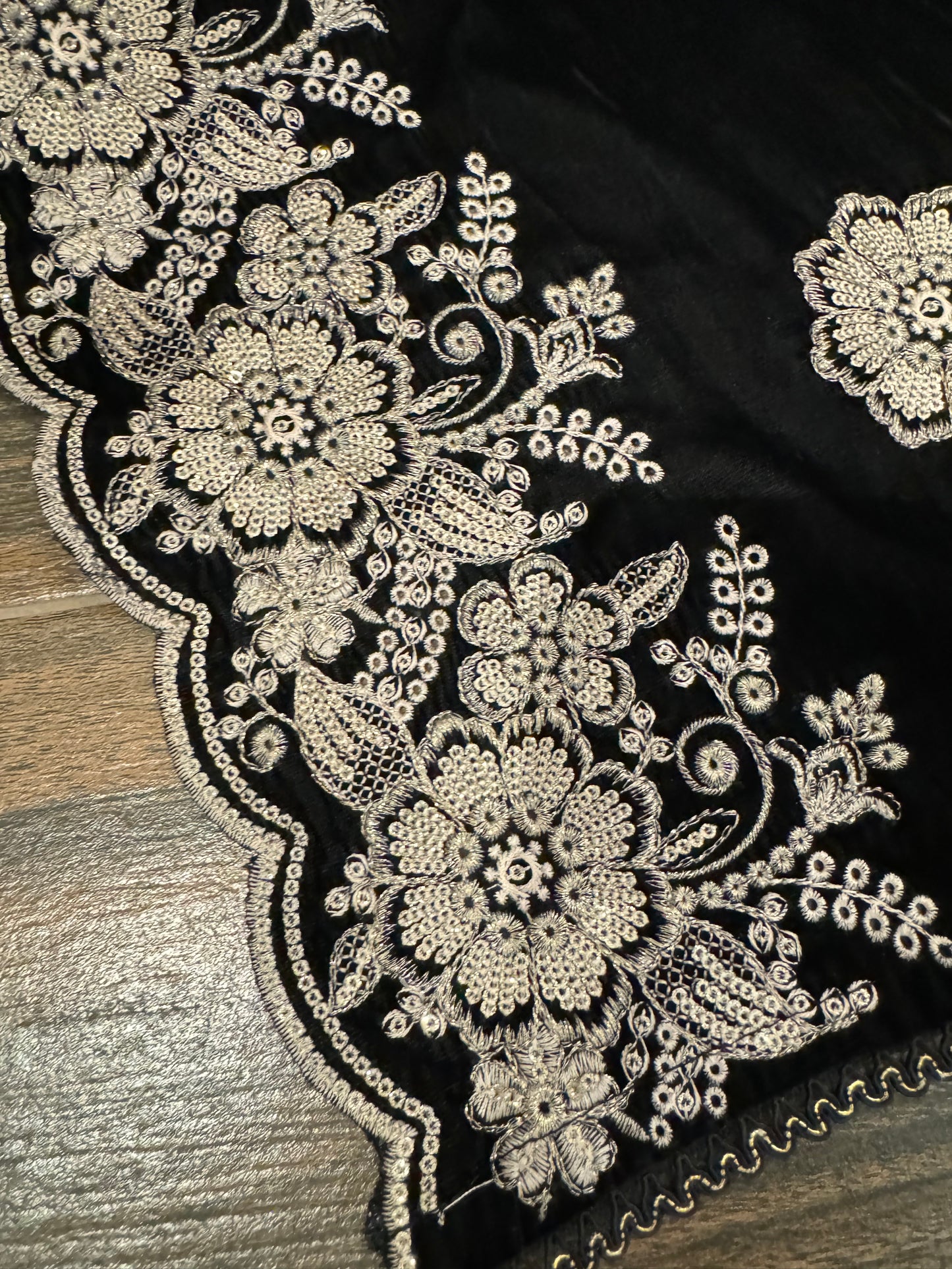 VT-108 Floral Heavy Sequence Embroidered shawl