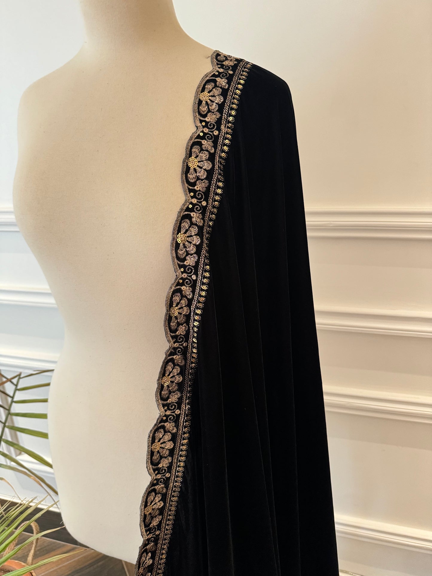 VT-134 Embroidered luxury kari shawl with sequence