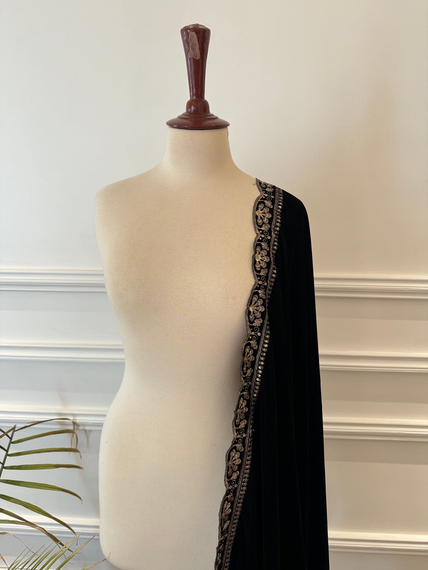 VT-134 Embroidered luxury kari shawl with sequence