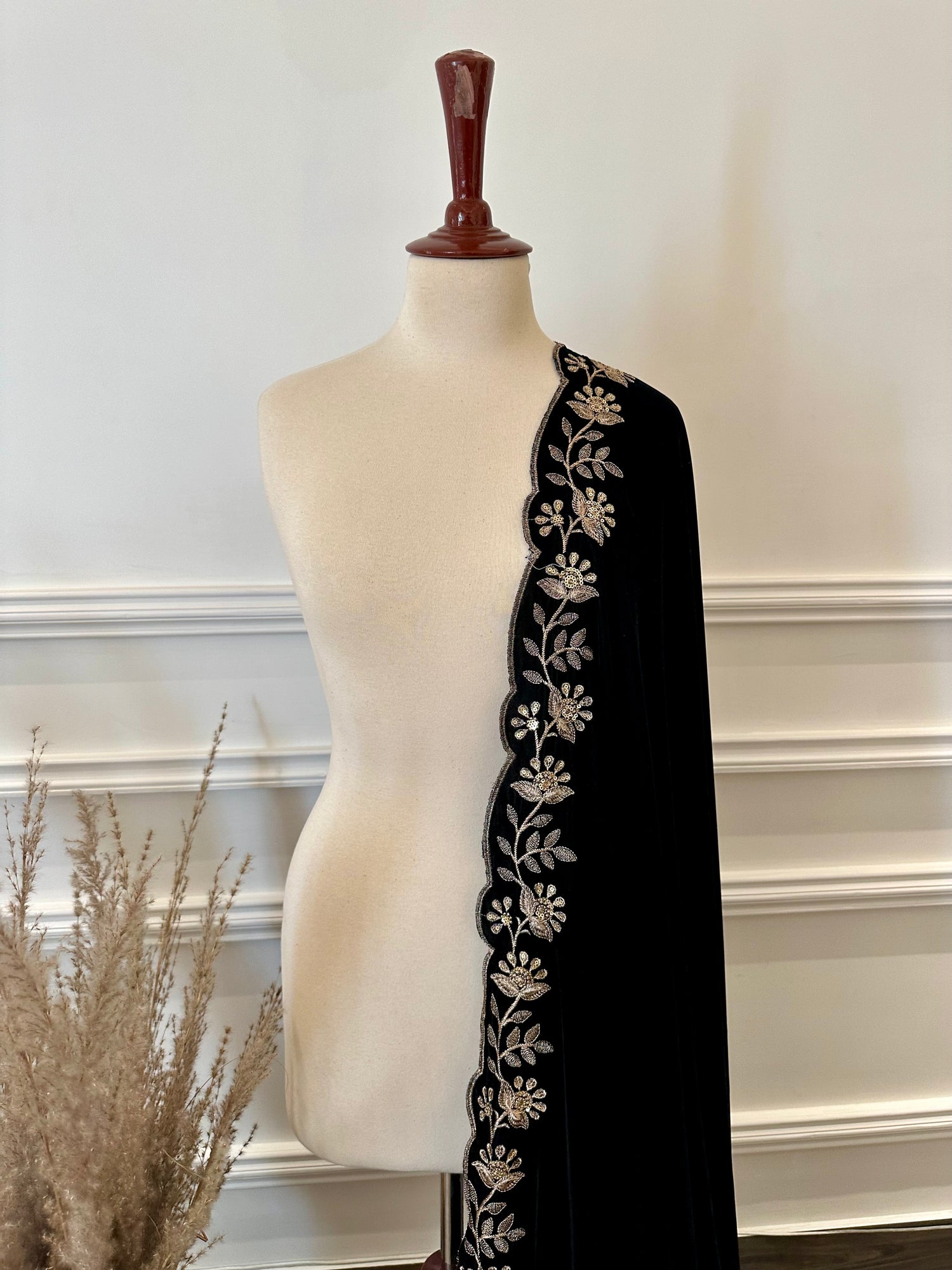 VT-174 Floral heavy Tila and sequence work cutwork shawl