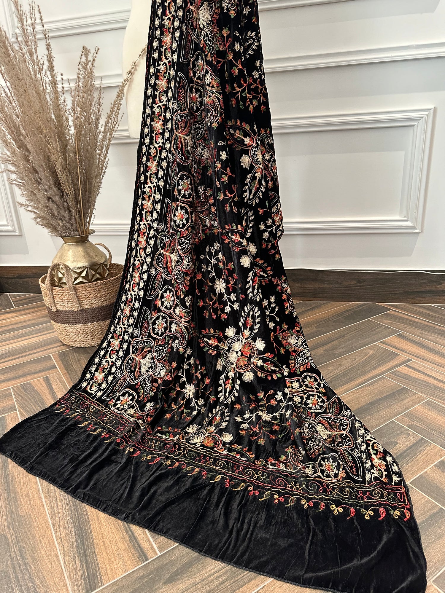VT-179 Kashmiri multi thread embroidered velvet shawl