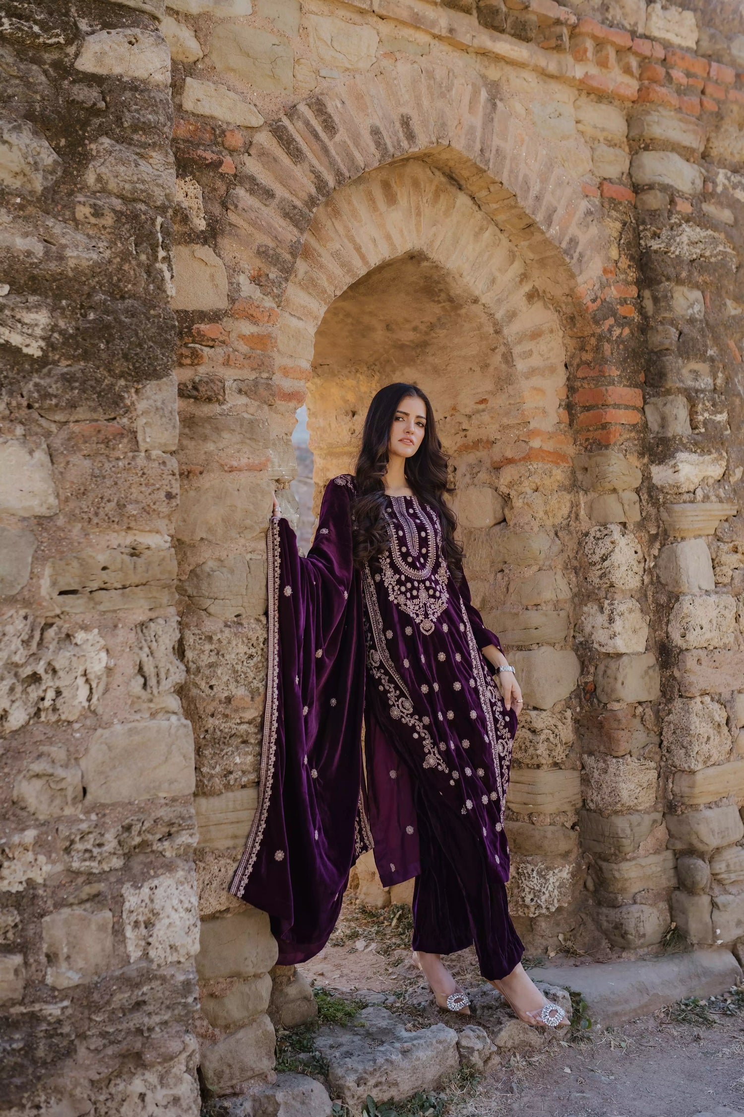 Exquisite velvet suit with intricate shirt embroidery, a detailed velvet shawl, and plain pants for a refined, elegant contrast.