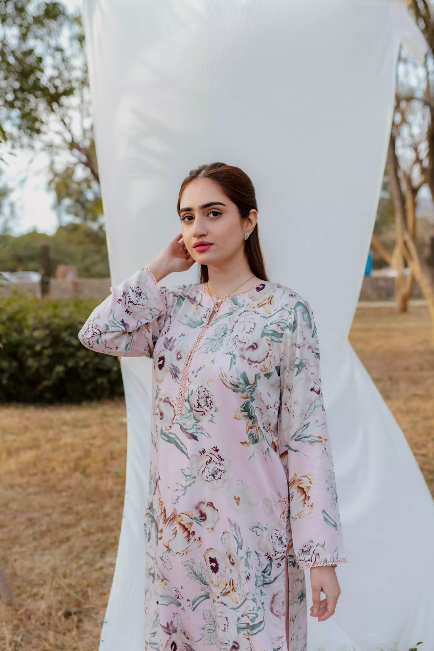 Dusty pink printed long Mareena shirt with flared trousers