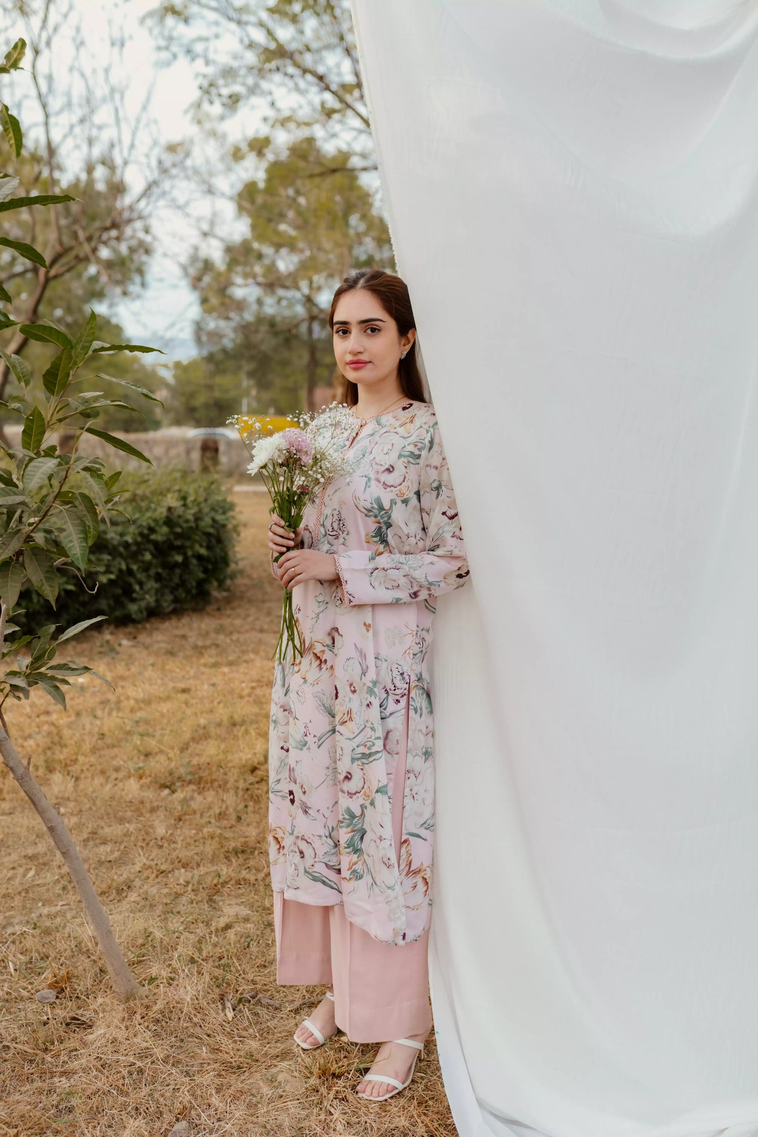 Dusty pink printed long Mareena shirt with flared trousers