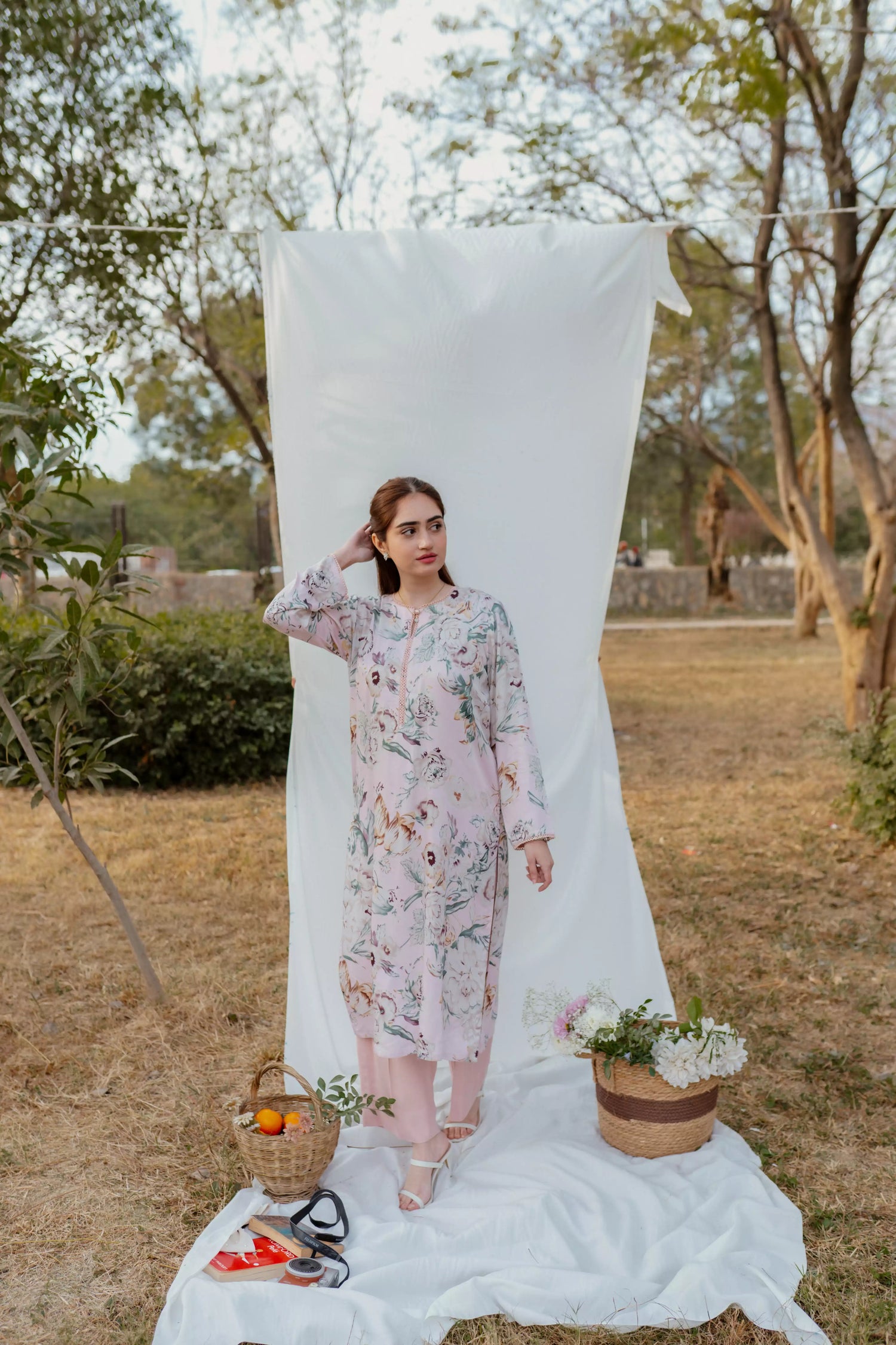 Dusty pink printed long Mareena shirt with flared trousers