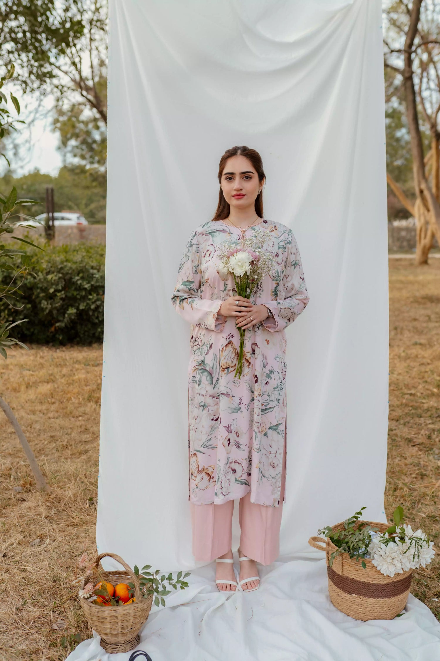 Dusty pink printed long Mareena shirt with flared trousers
