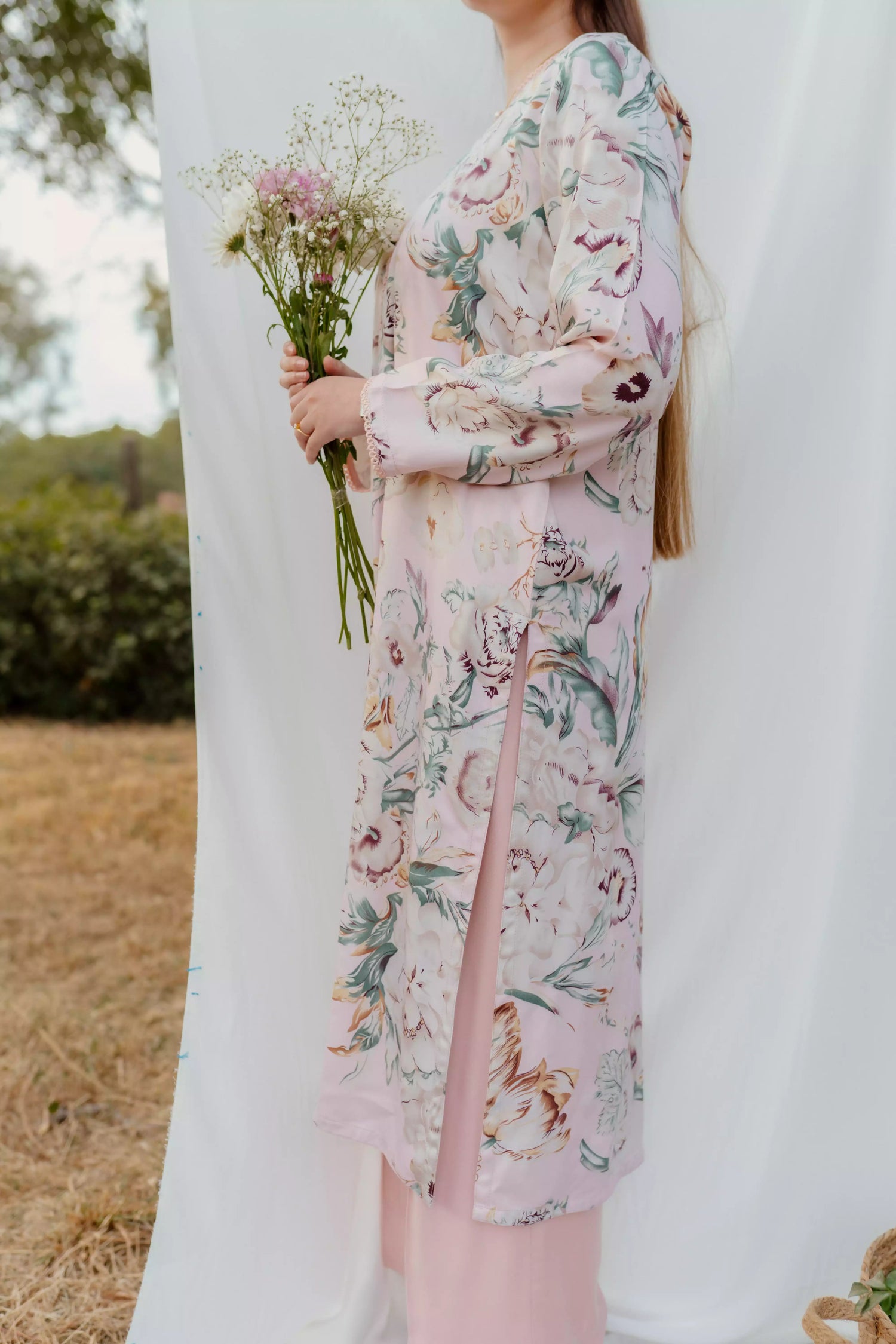 Dusty pink printed long Mareena shirt with flared trousers