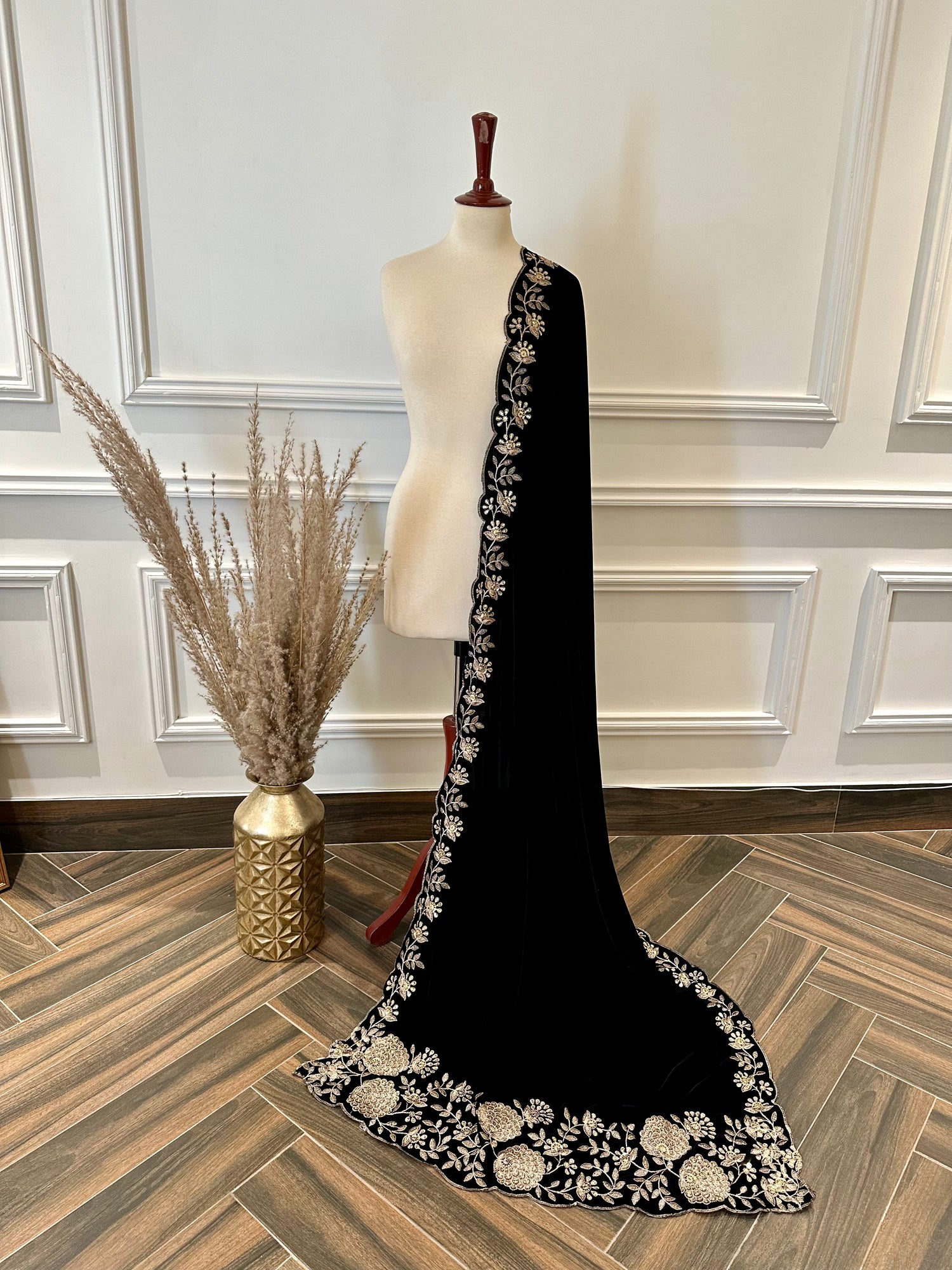 VT-174 Floral heavy Tila and sequence work cutwork shawl