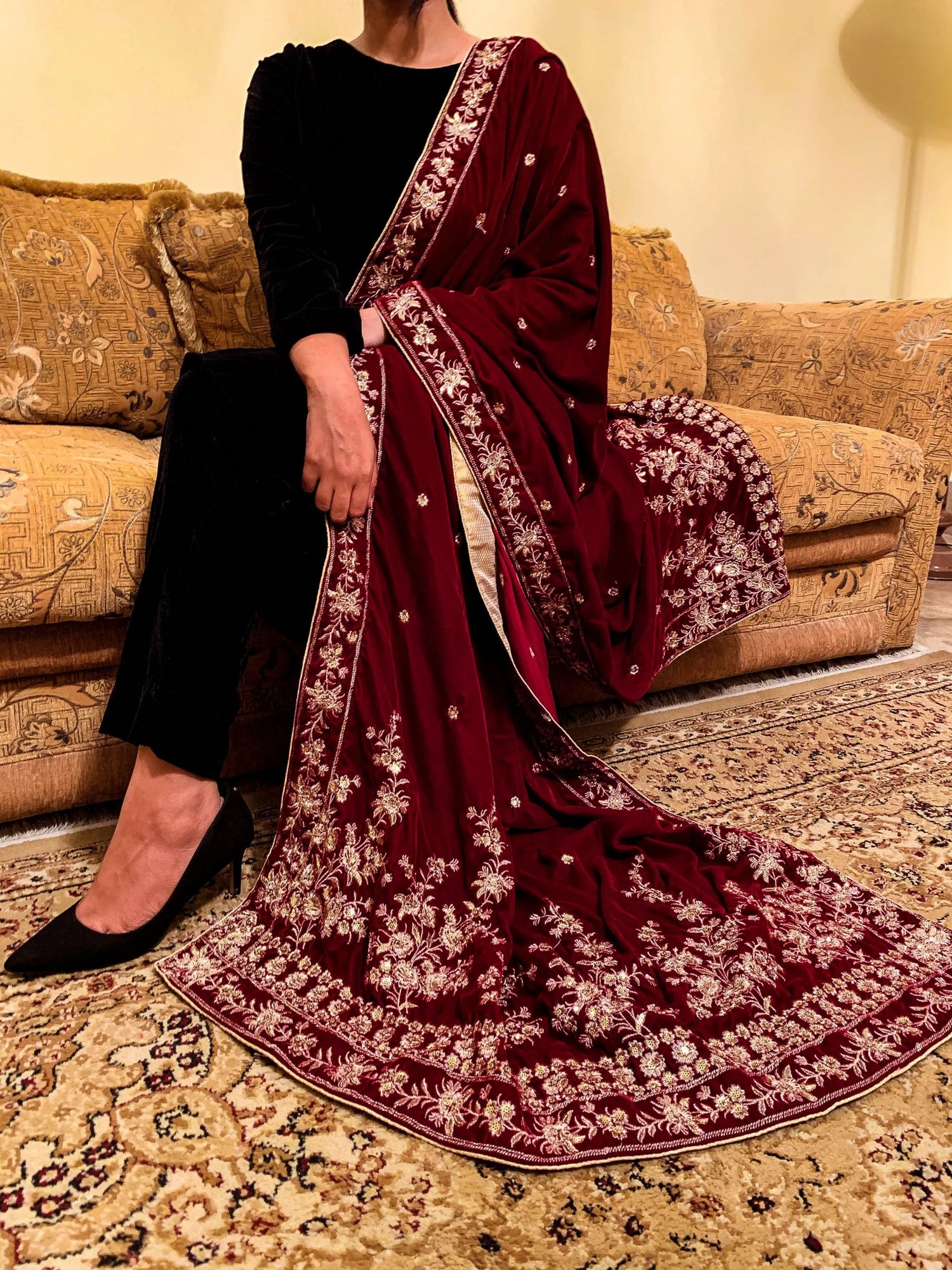 Elevate your wardrobe with embroidered tila and sequence floral velvet shawl with intricate floral bunch motifs on palu and chata spread, perfect for weddings, festive occasions, and formal wear.