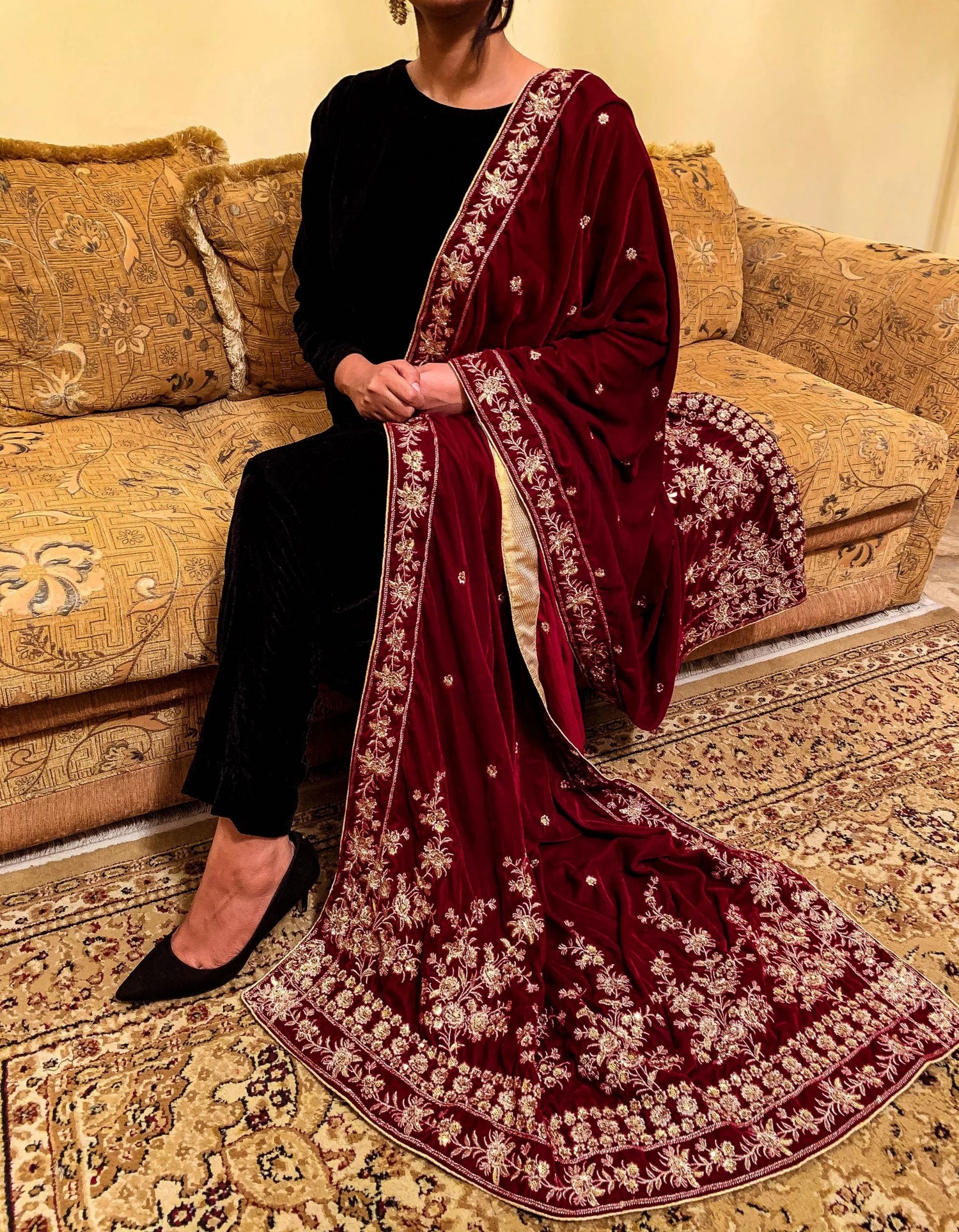 Elevate your wardrobe with embroidered tila and sequence floral velvet shawl with intricate floral bunch motifs on palu and chata spread, perfect for weddings, festive occasions, and formal wear.