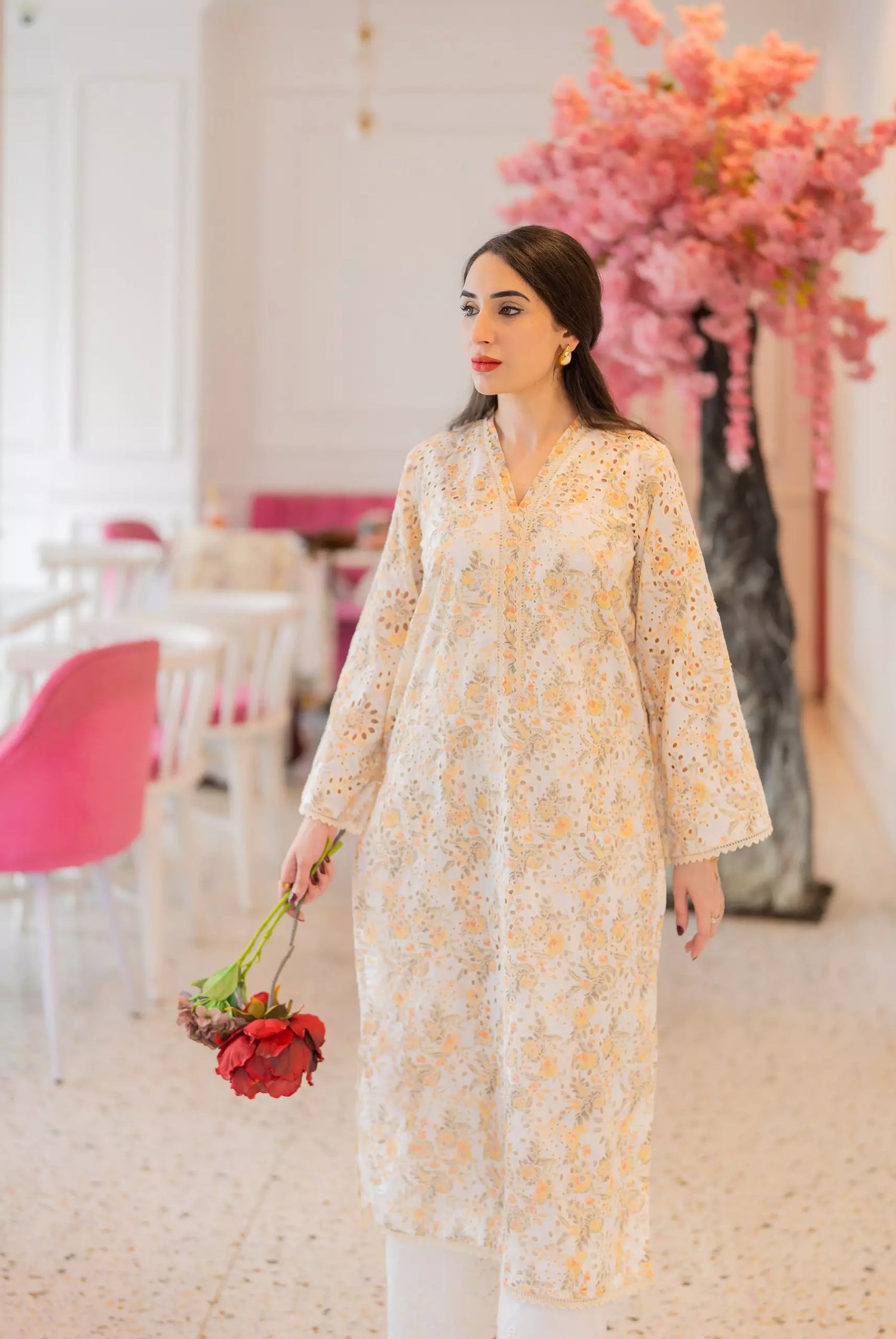 Floral chikankari printed kurta with elegant lace detailing