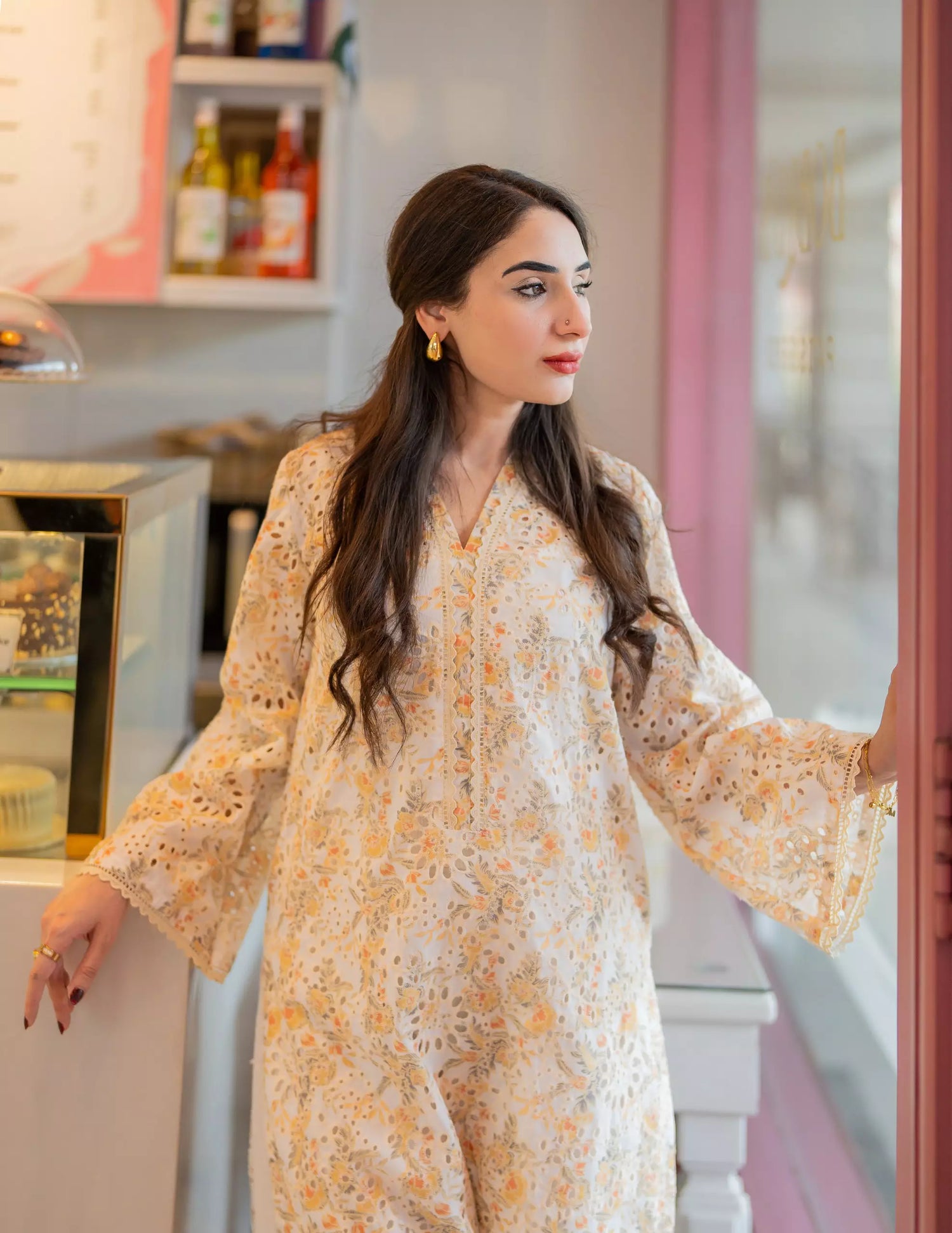 Floral chikankari printed kurta with elegant lace detailing
