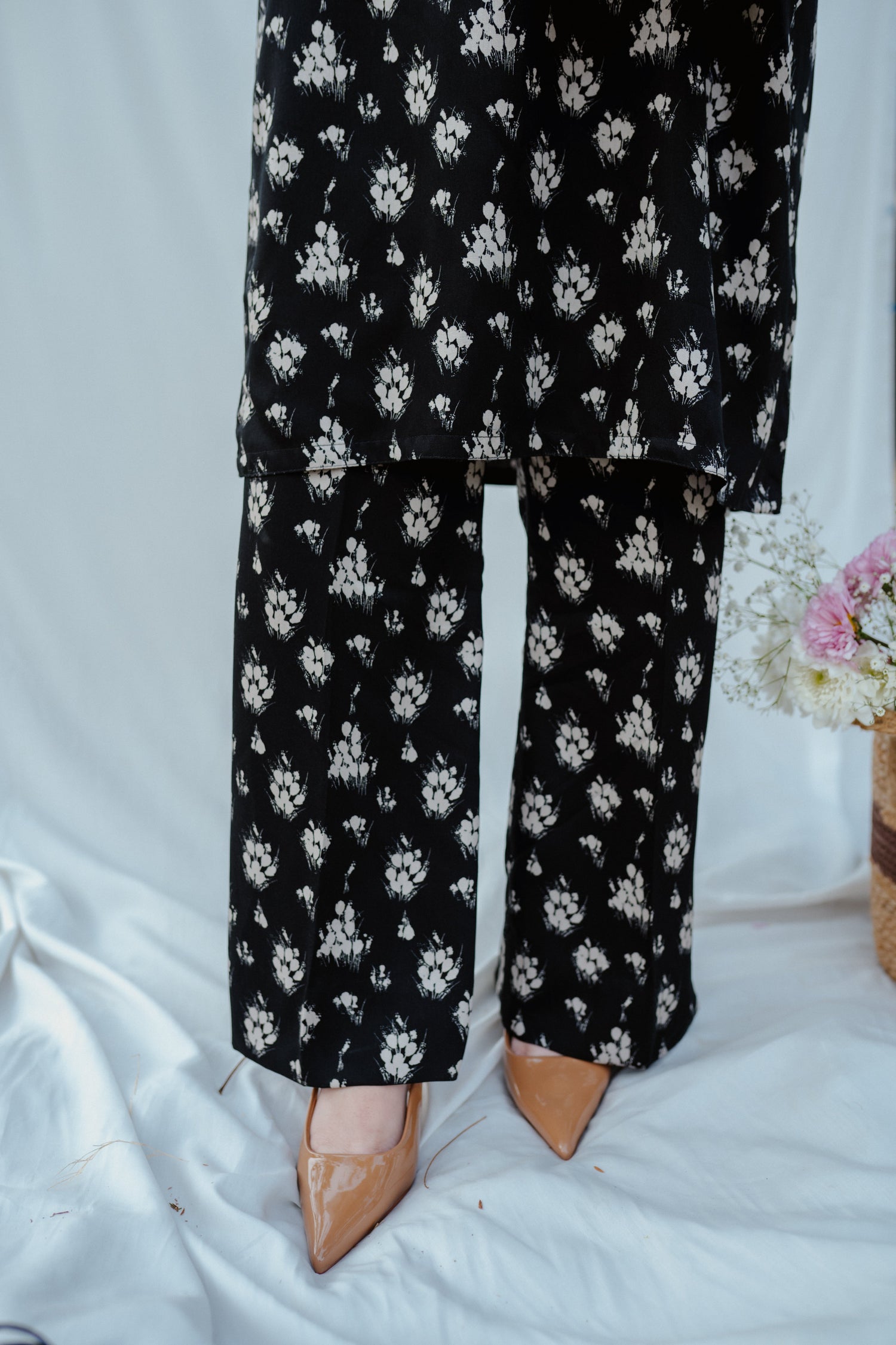Black and white Floral Mareena printed separate with lace detailing