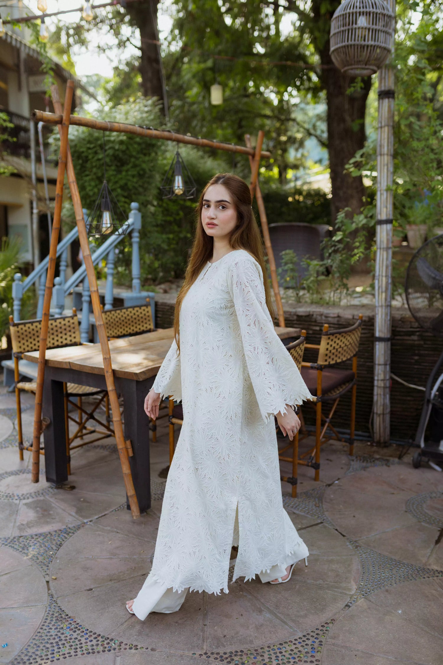 White kaftan kurta with leaf Shiffli embroidery and flared sleeves

