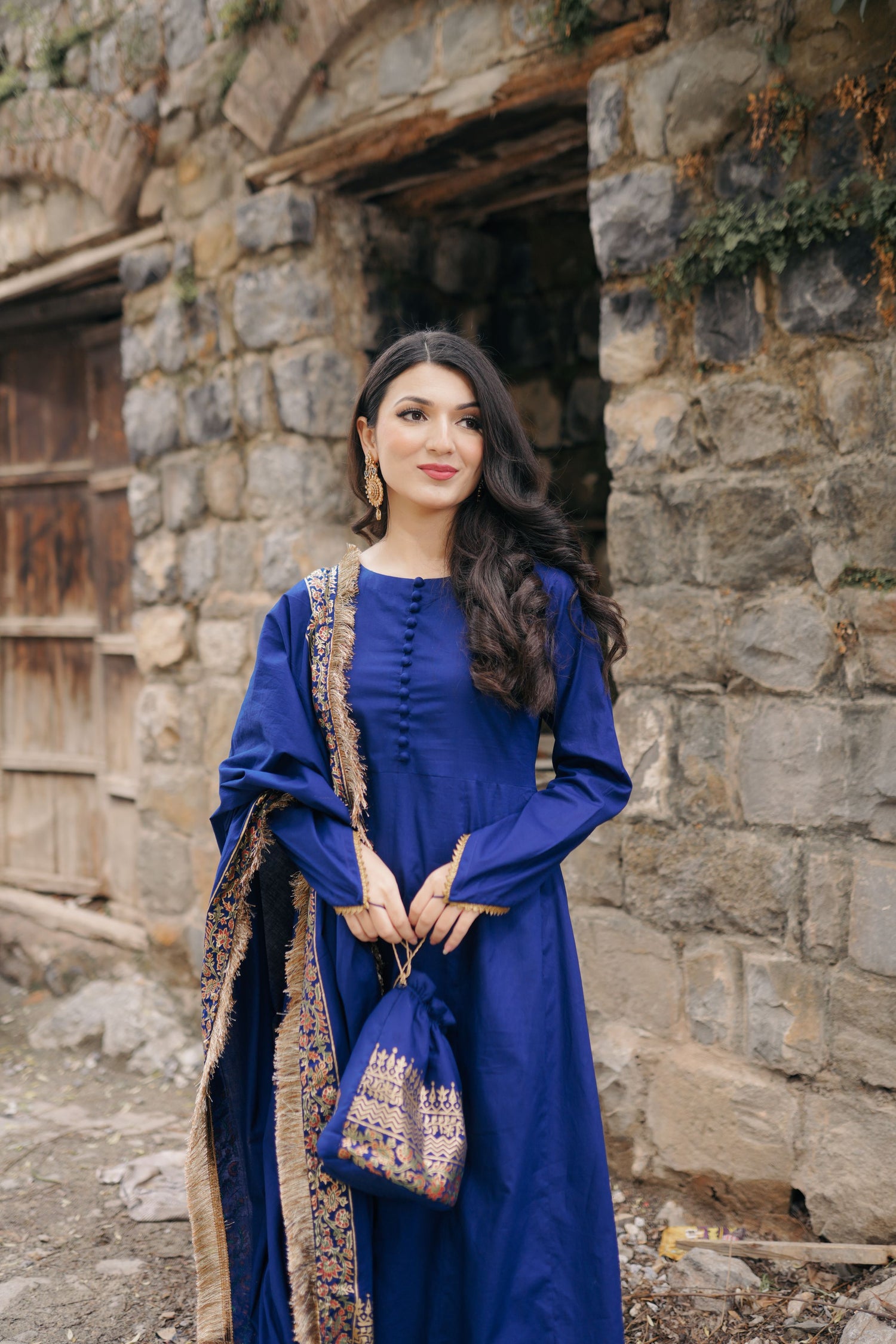 Khoobsurat