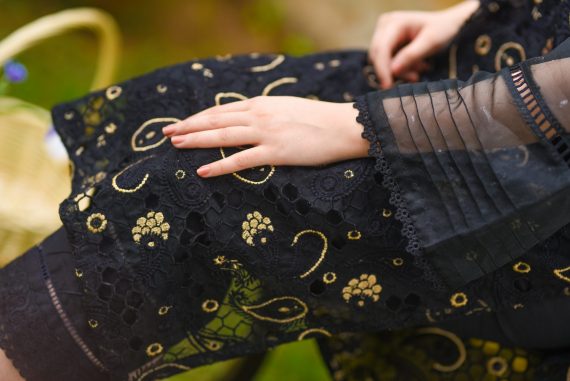 LUX-03 Black cutwork