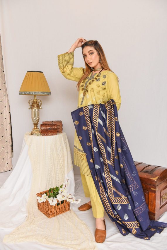LUX-05 Noor bano