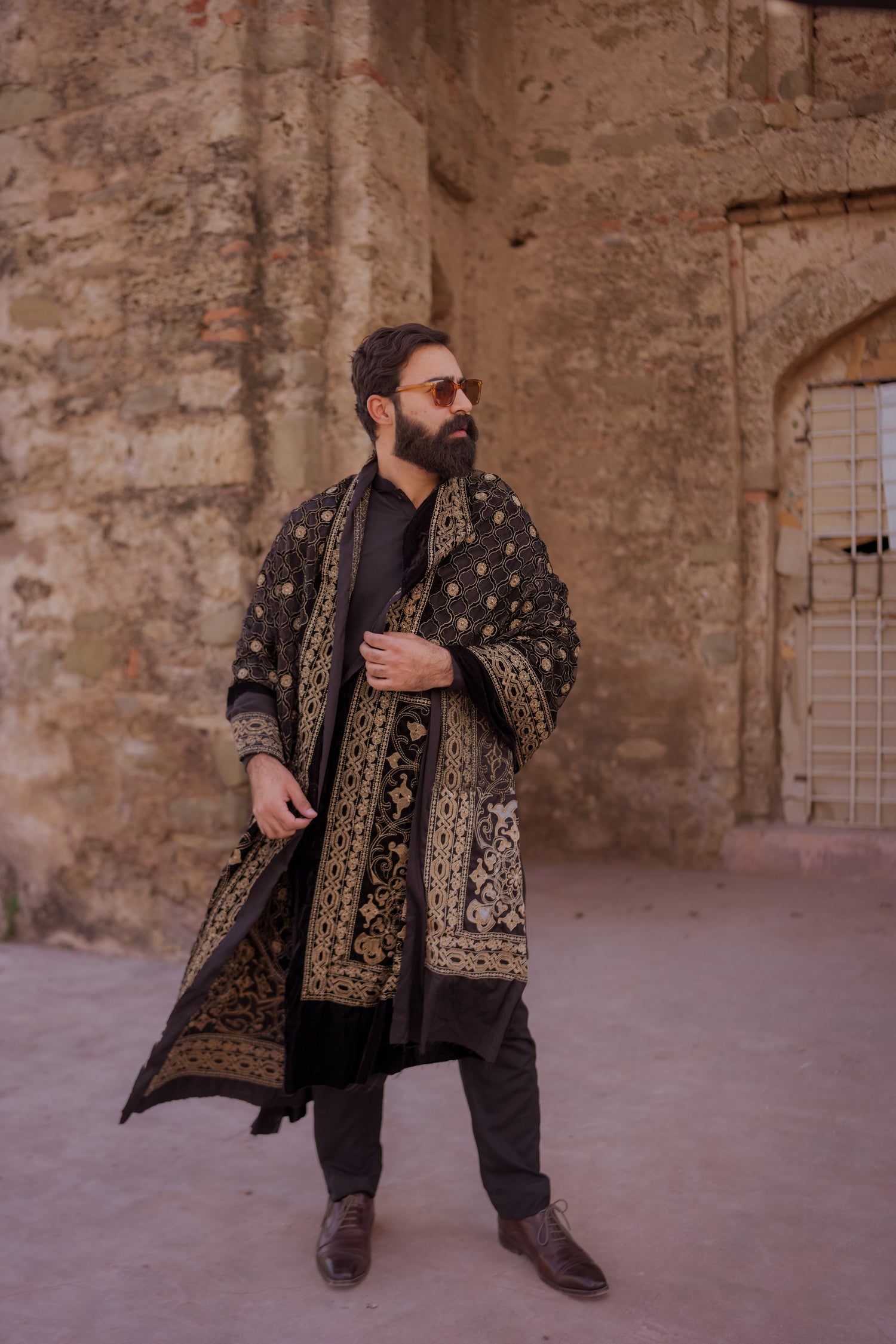 VT-141 Black Cut work Velvet shawl