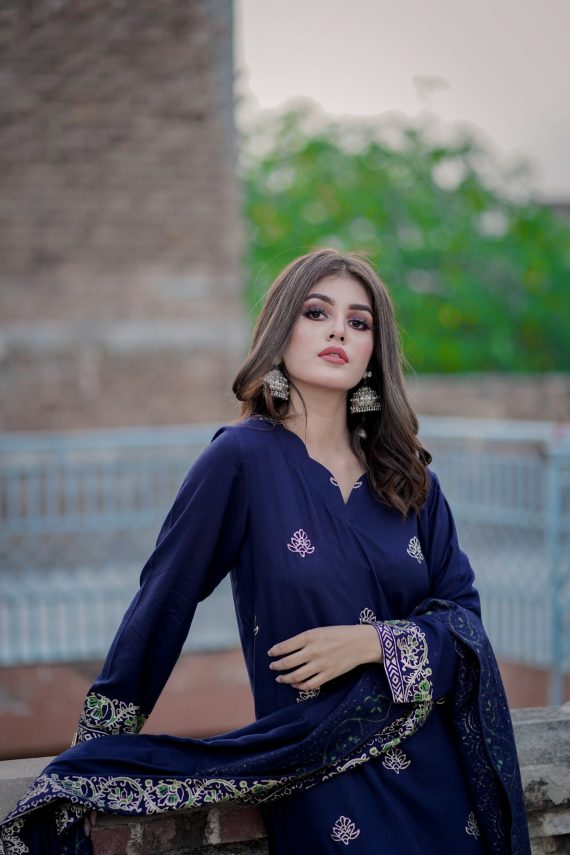 Best Styles Of Pakistani Bridal Dresses: Top 10 basic Fashion Trends  silhouettes Ideas in 2021