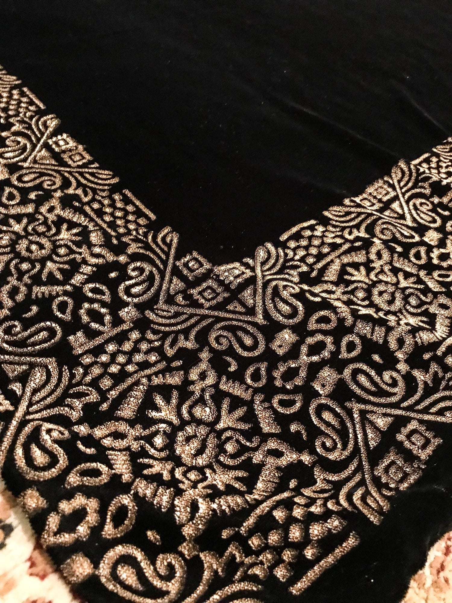 VT-51 Four sided simple block printed Velvet shawl
