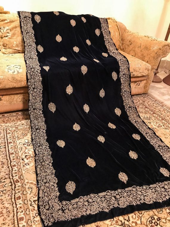 VT-52 Tila outlined pri floral boti Velvet shawl