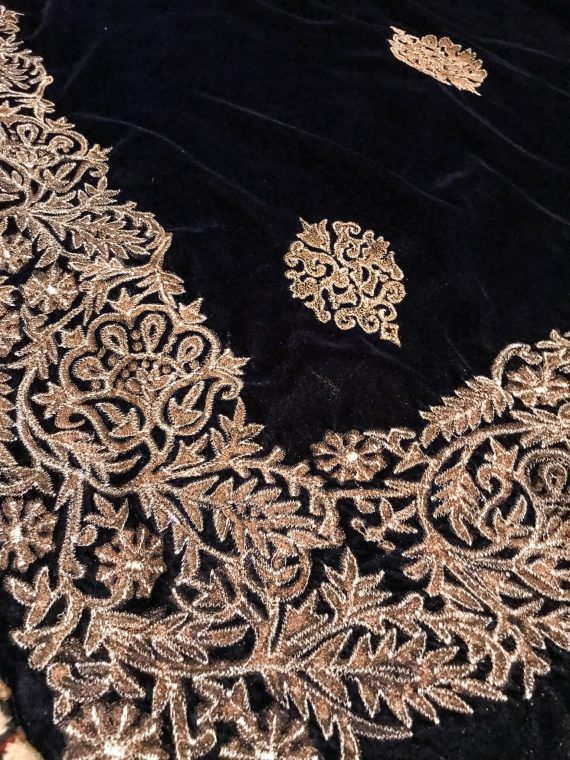 VT-52 Tila outlined pri floral boti Velvet shawl