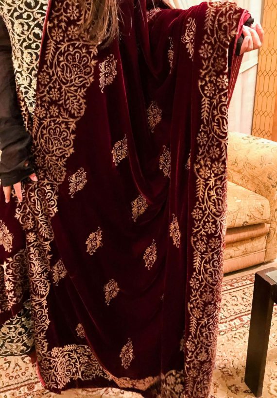VT-01 Thick block printed border shawl
