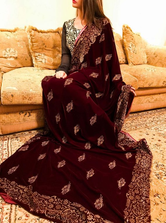 VT-01 Thick block printed border shawl
