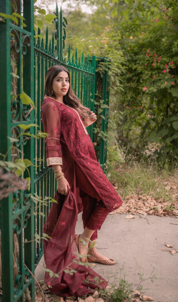 ED-06 – Embroidered Maroon Cotton Net Embroidered 3PC Suit
