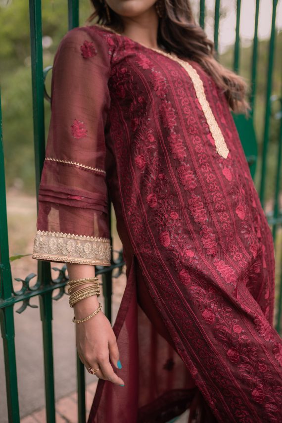 ED-06 – Embroidered Maroon Cotton Net Embroidered 3PC Suit