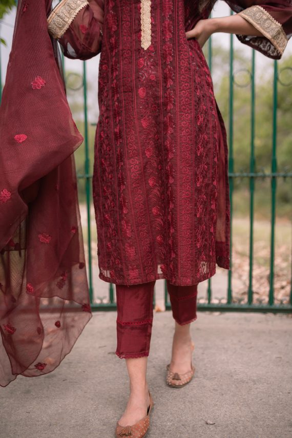 ED-06 – Embroidered Maroon Cotton Net Embroidered 3PC Suit
