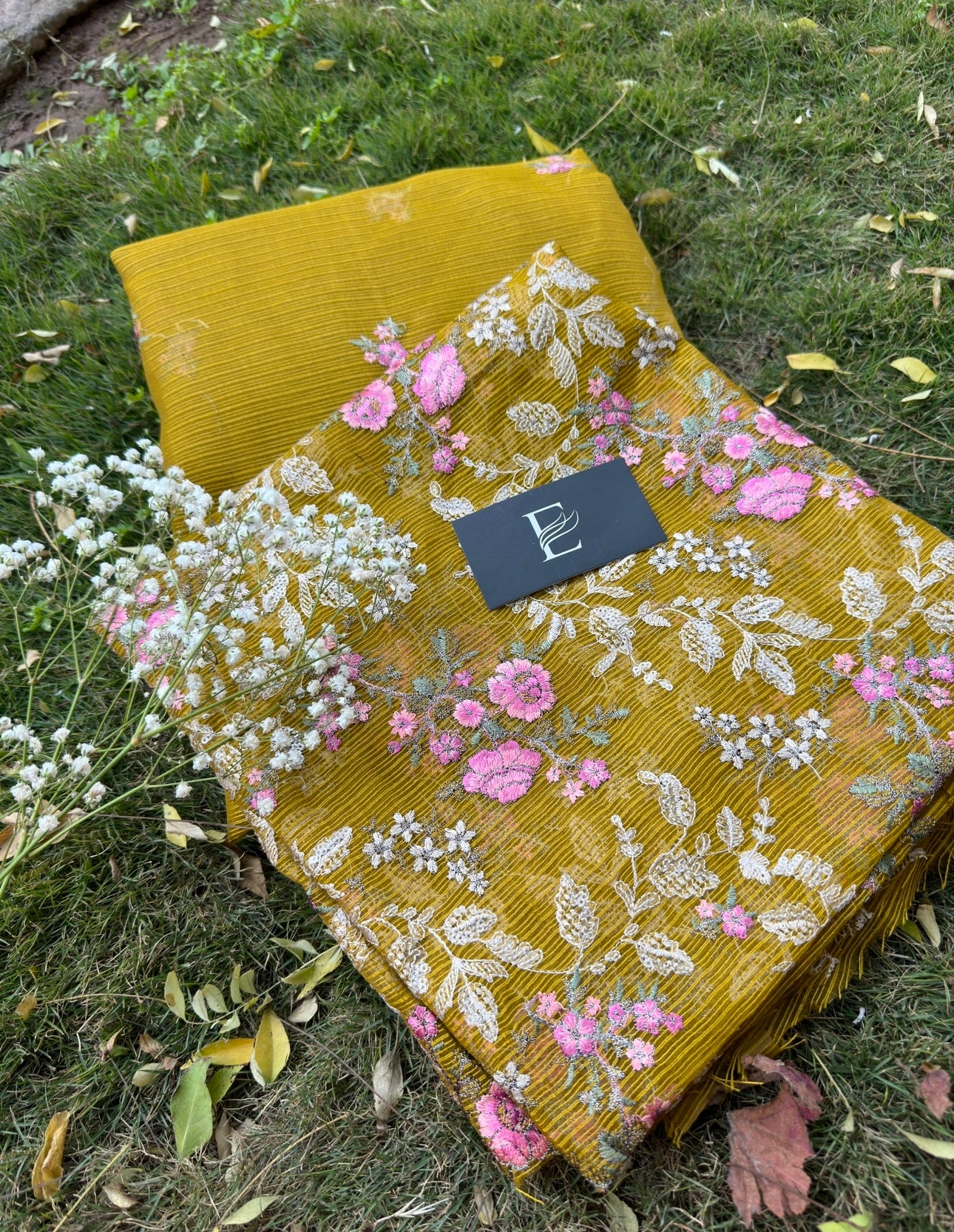 UNF-63 Floral Dream in dark colors