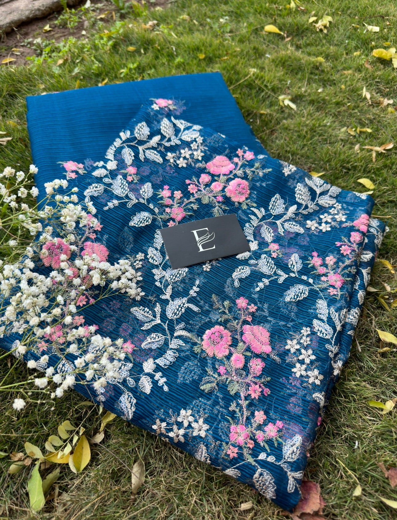 UNF-63 Floral Dream in dark colors