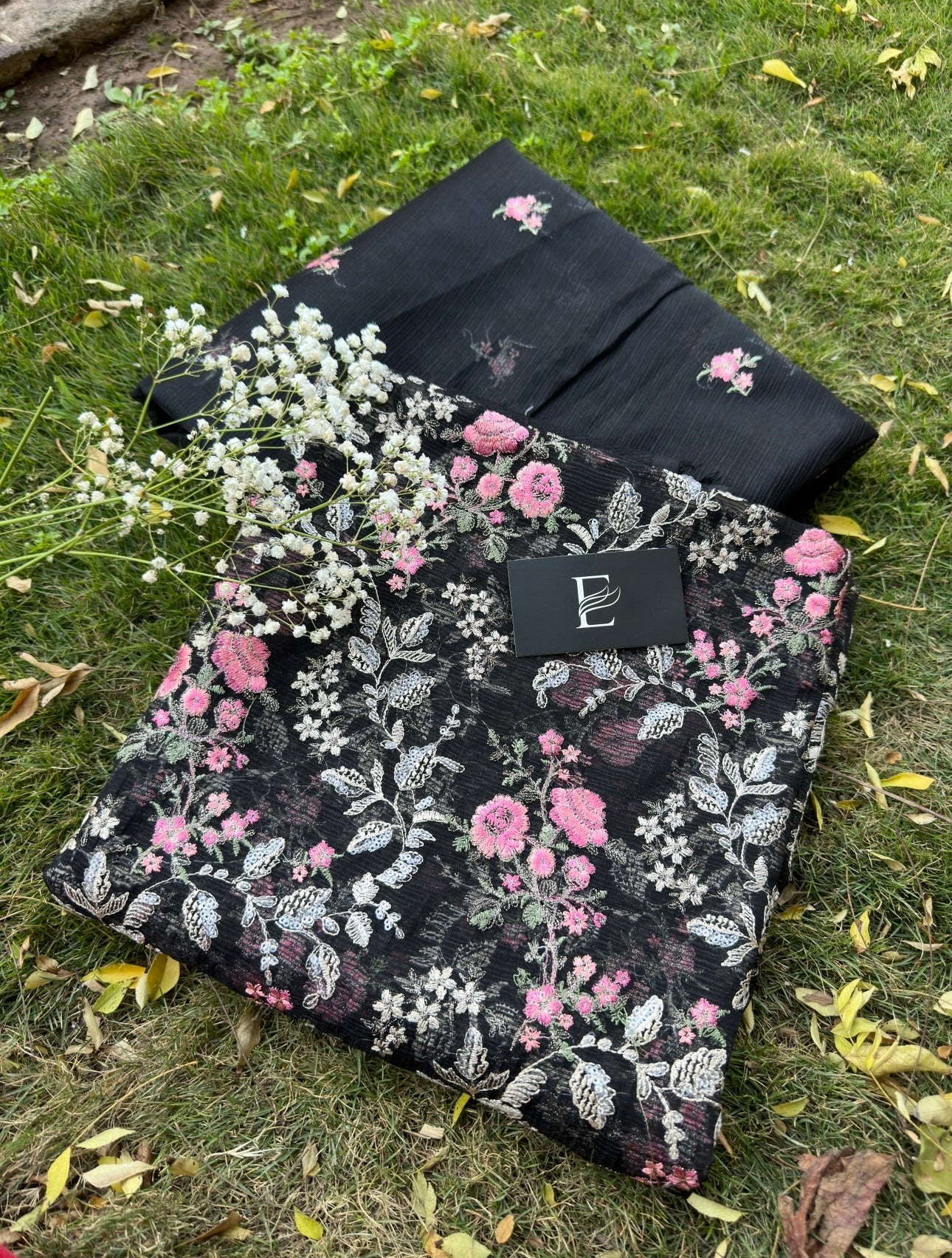 UNF-63 Floral Dream in dark colors