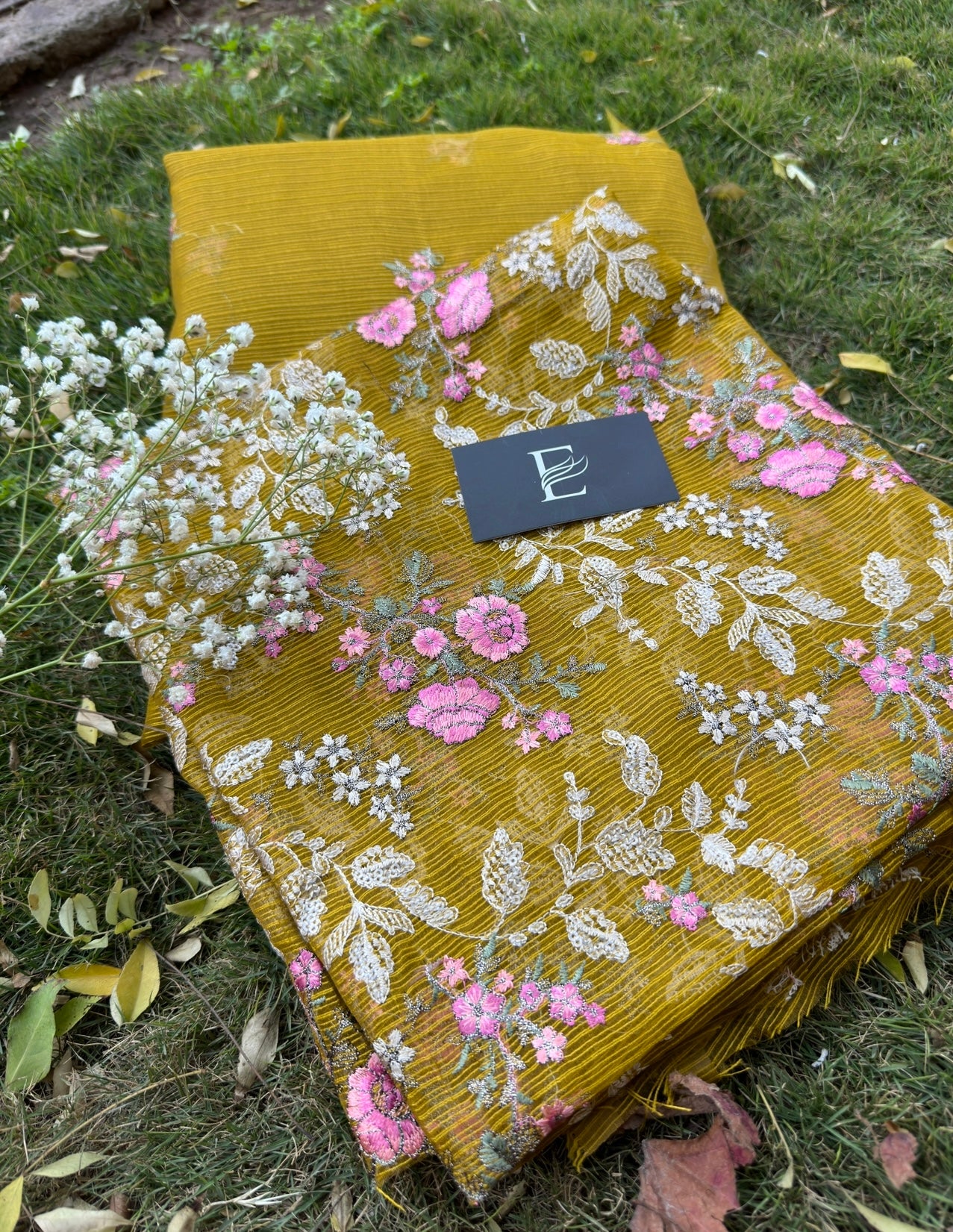 UNF-63 Floral Dream in dark colors